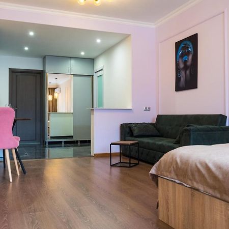 Iren River Side Apartments Tbilisi Ngoại thất bức ảnh