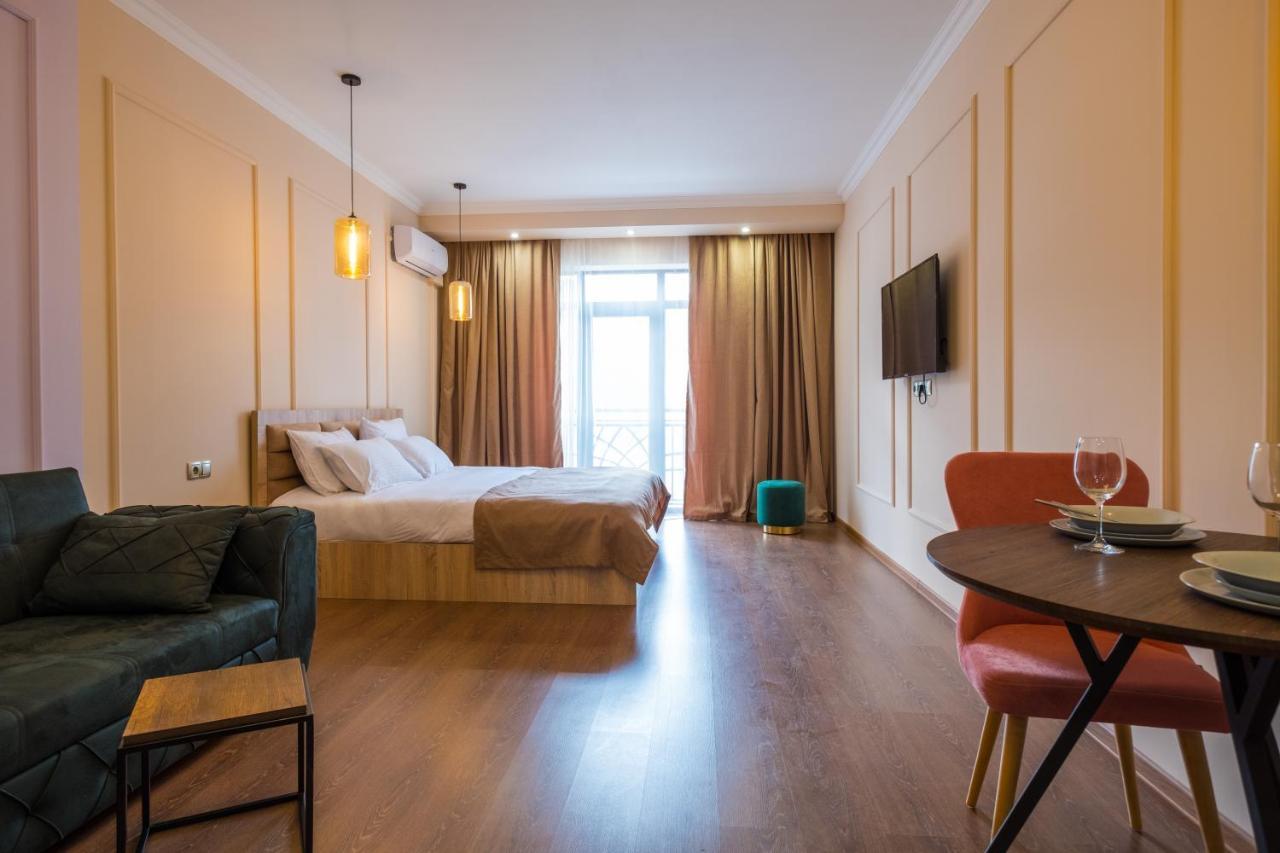 Iren River Side Apartments Tbilisi Ngoại thất bức ảnh
