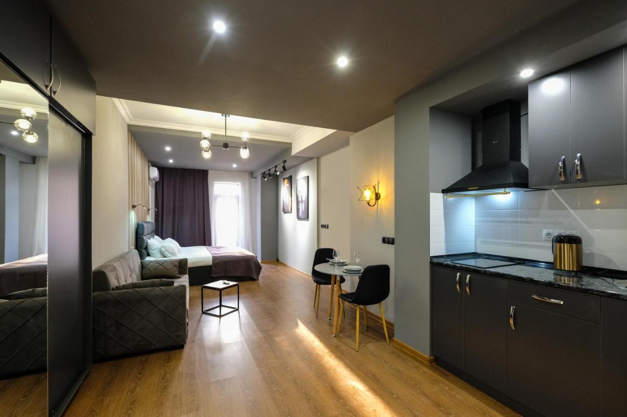 Iren River Side Apartments Tbilisi Ngoại thất bức ảnh