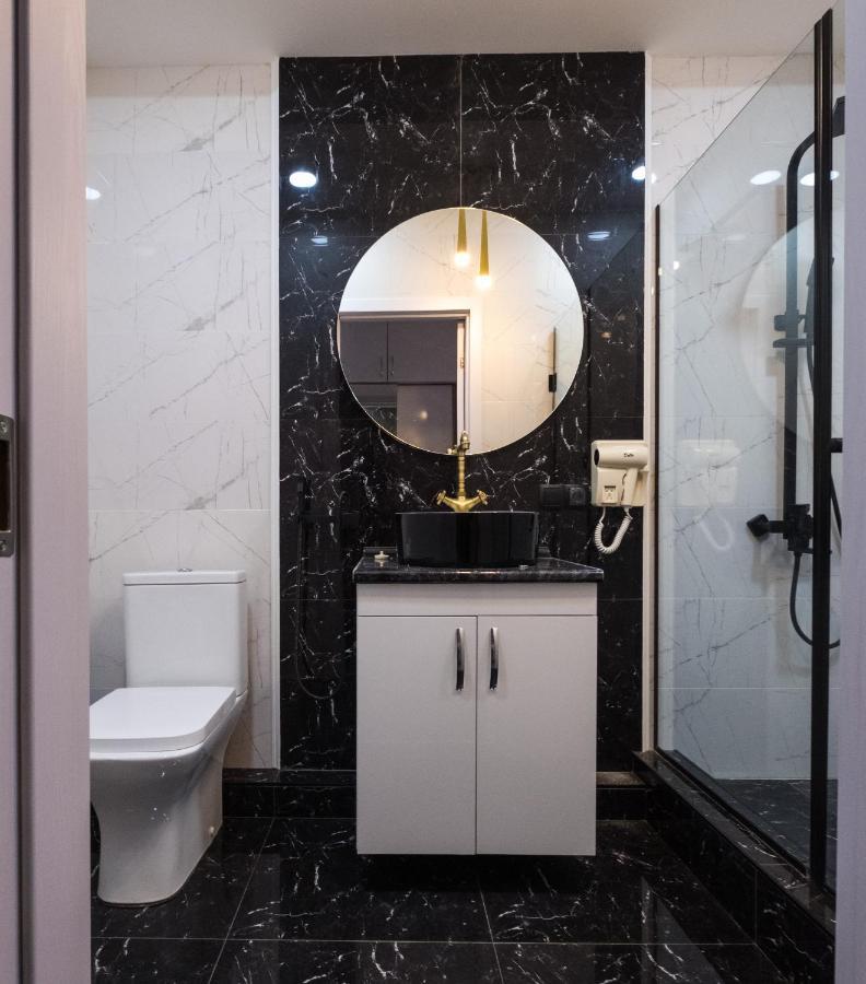 Iren River Side Apartments Tbilisi Ngoại thất bức ảnh