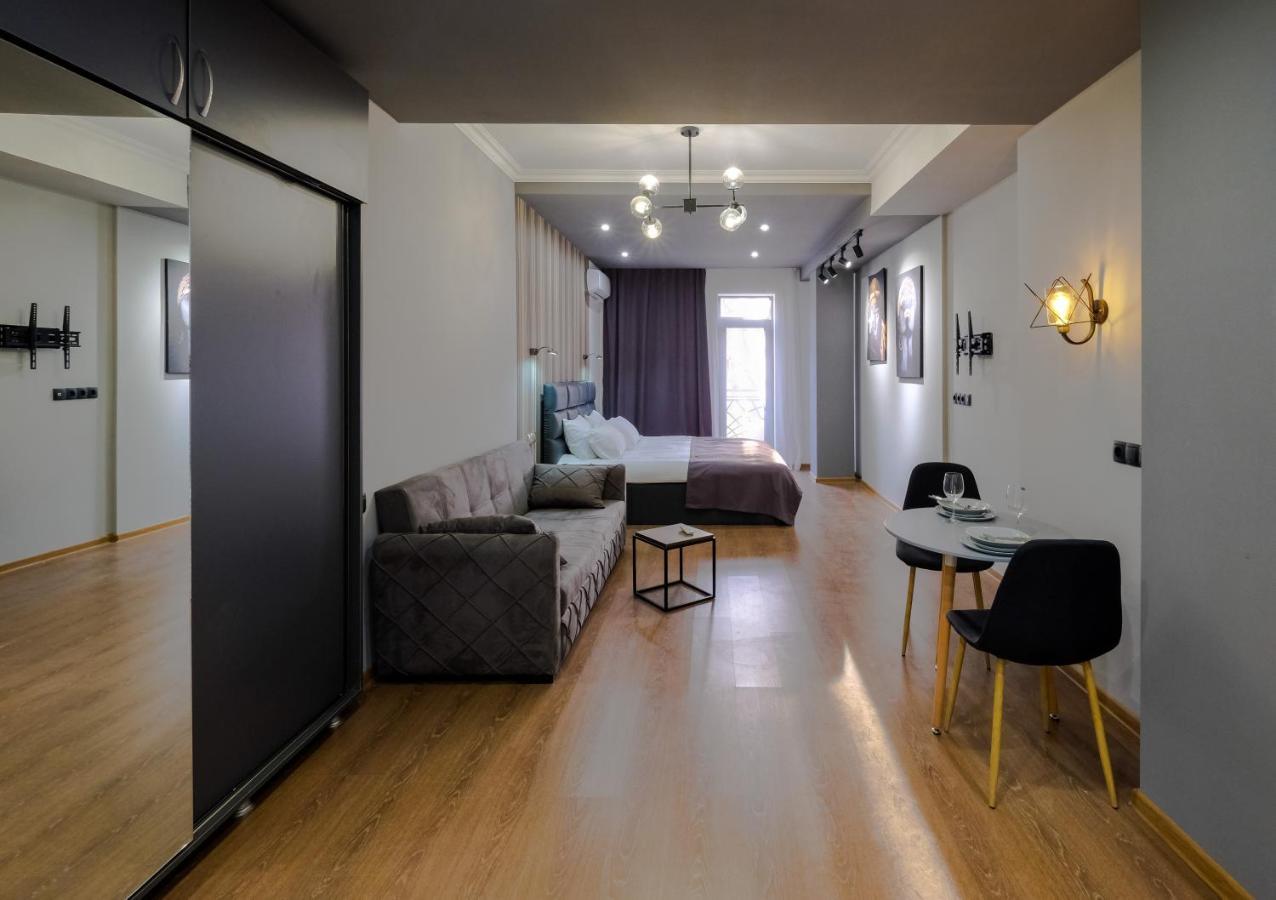 Iren River Side Apartments Tbilisi Ngoại thất bức ảnh