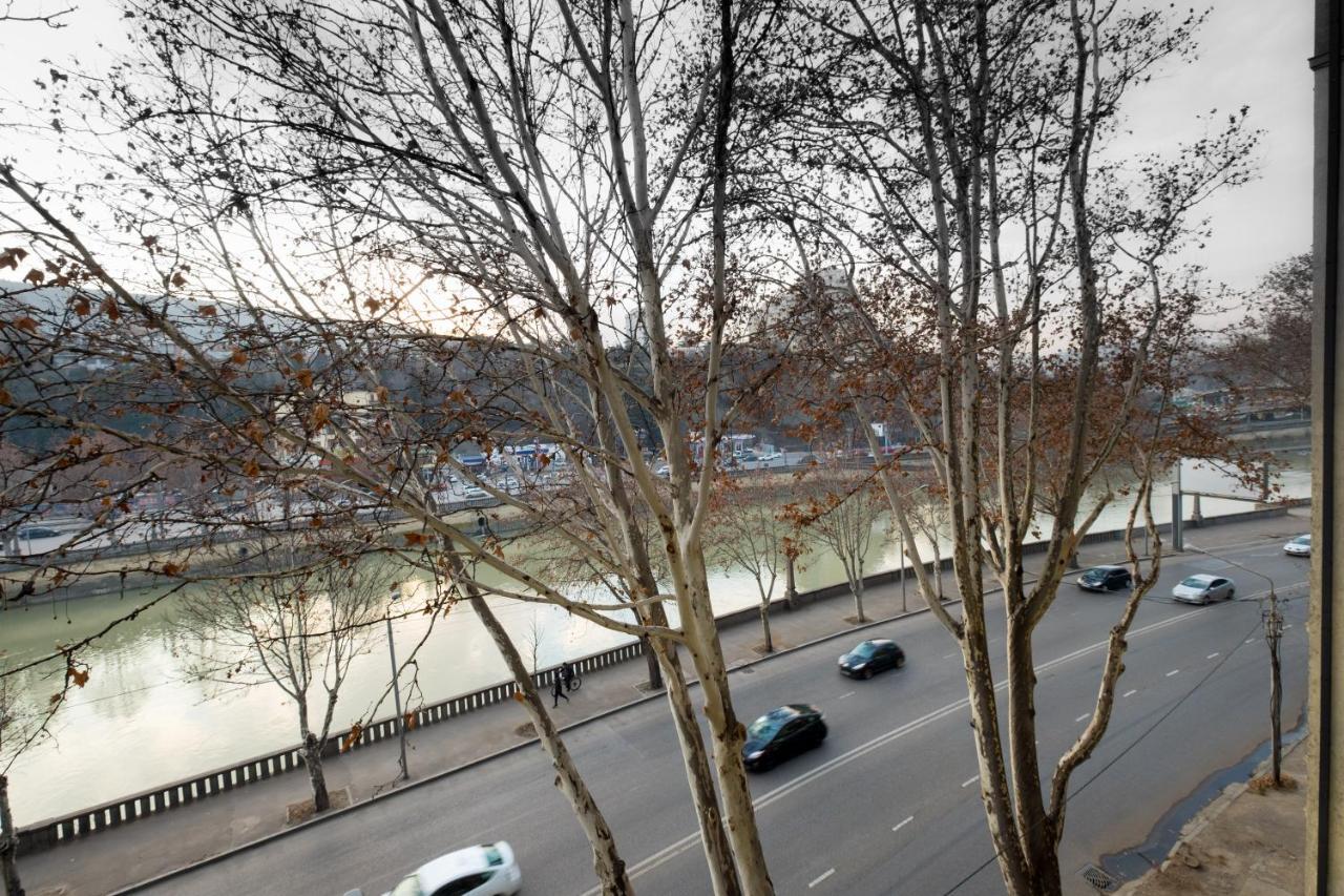 Iren River Side Apartments Tbilisi Ngoại thất bức ảnh